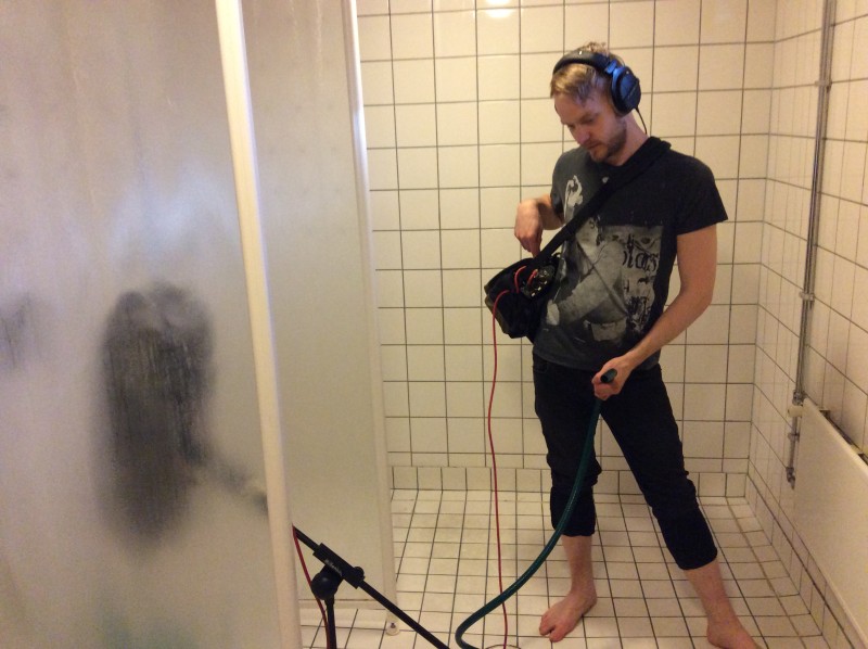 soundsbathroom